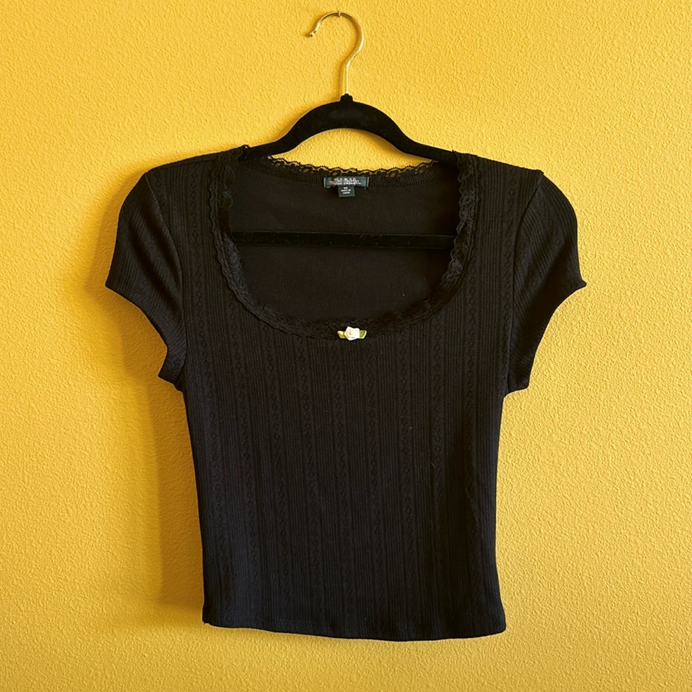 Never been worn. Completely new and in good condition.